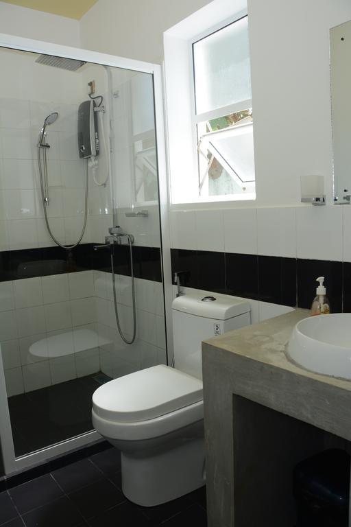 טרינקומאלה Hotel Tobiko מראה חיצוני תמונה